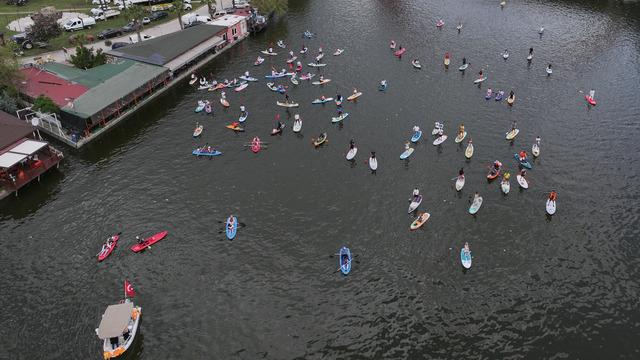 Uluslararası Portakal Çiçeği Karnavalı kapsamında su korteji yapıldı