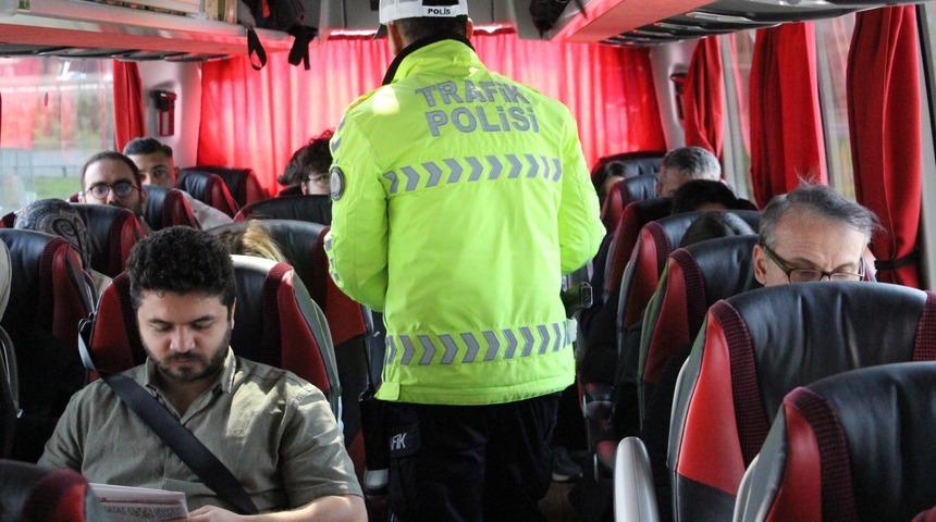 Bolu otogarında bayram dönüşü denetimi