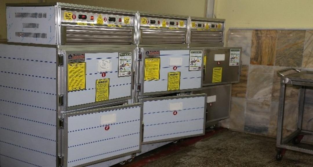 Annesini son yolculuğuna uğurlarken korku dolu anlar yaşadı! Gözleri bir anda açıldı... 1