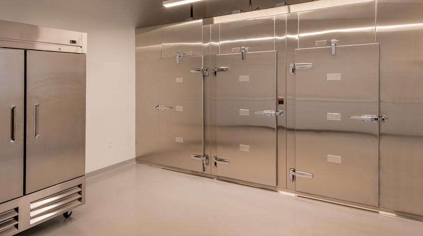 Annesini son yolculuğuna uğurlarken korku dolu anlar yaşadı! Gözleri bir anda açıldı...