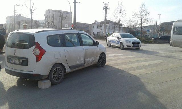 Gebze’de iki araç çarpıştı: 1 yaralı