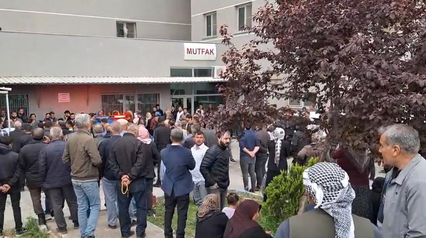 Şanlıurfa'da akraba iki aile arasında arazi kavgası! Olay yerinde hayatını kaybetti