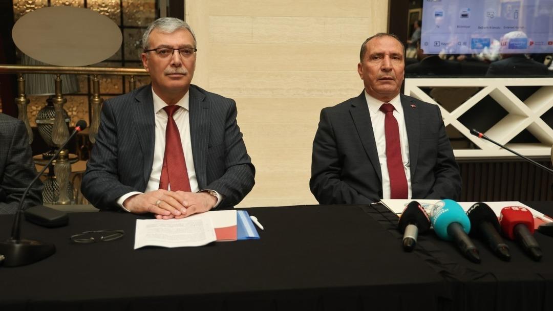 iki-belediye-baskani-yrpden-isti