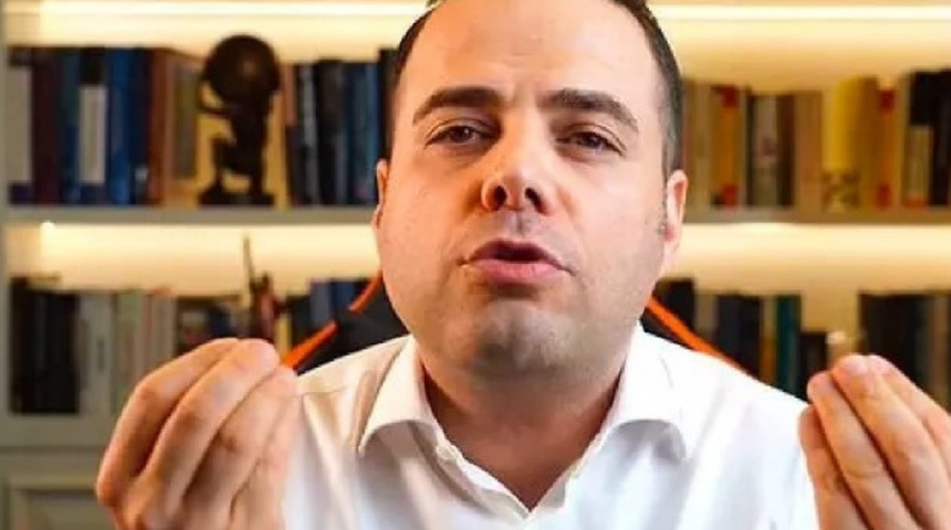 Özgür Demirtaş'ın paylaşımı olay oldu! 'Kopya' iddiaları sosyal medyanın gündeminde