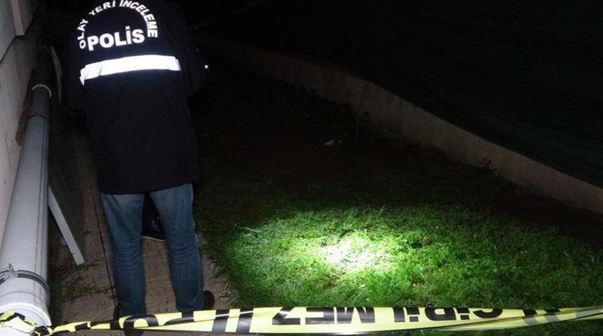 5 katlı binanın çatısından atlayan genç kadın ağır yaralandı! Hastaneye kaldırıldı