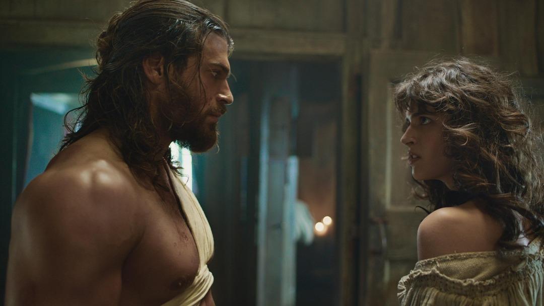 “İtalya mı Türkiye mi?” Can Yaman ın yanıtına sosyal medyada tepki yağdı: İşin bitince yerli ve milli değerler diye ağlarsın 2