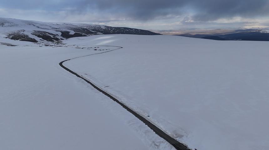 Ardanuç-Ardahan karayolu 4.5 ay sonra ulaşıma açıldı