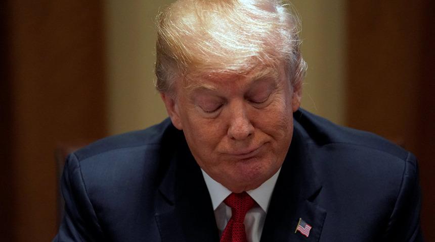 Trump Orhan Pamuk okuyor!