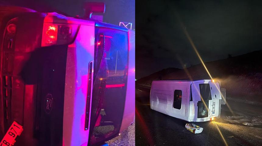 Taziye ziyaretinden dönenlerin bulunduğu minibüs takla attı: 1 ölü, 10 yaralı