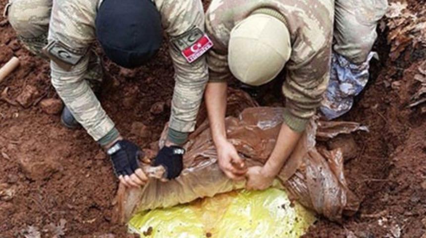Tunceli'de 4 sığınak imha edildi