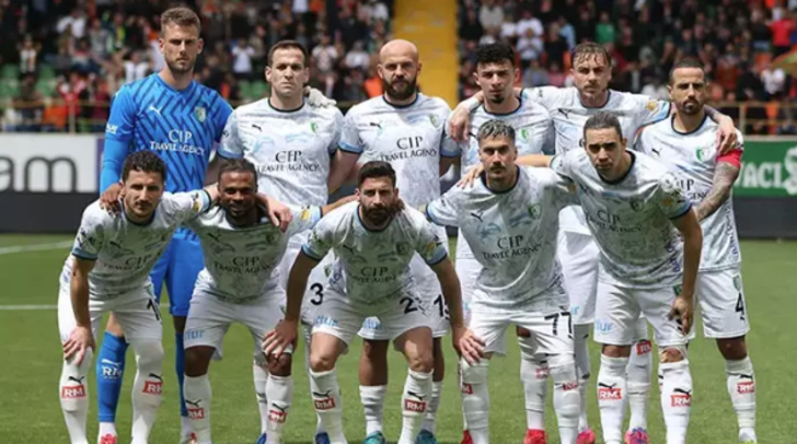 Fenerbahçe'nin Trabzonspor galibiyeti sonrası Galatasaray ile olan fark 3'e düştü, yapay zeka şampiyonluk tahminini değiştirdi! Zirve yangın yeri... G5