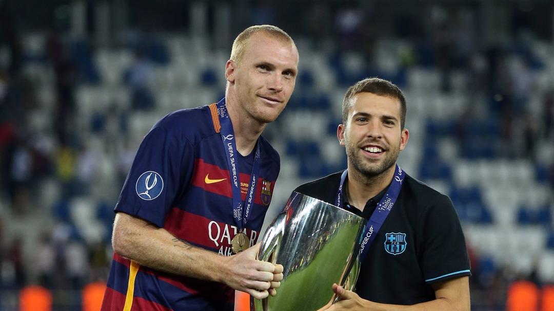 Bir dönem tüm dünya peşindeydi... Bonservisine milyonlar ödenmişti! Dünya yıldızı isim mağazada tezgahtar oldu 1