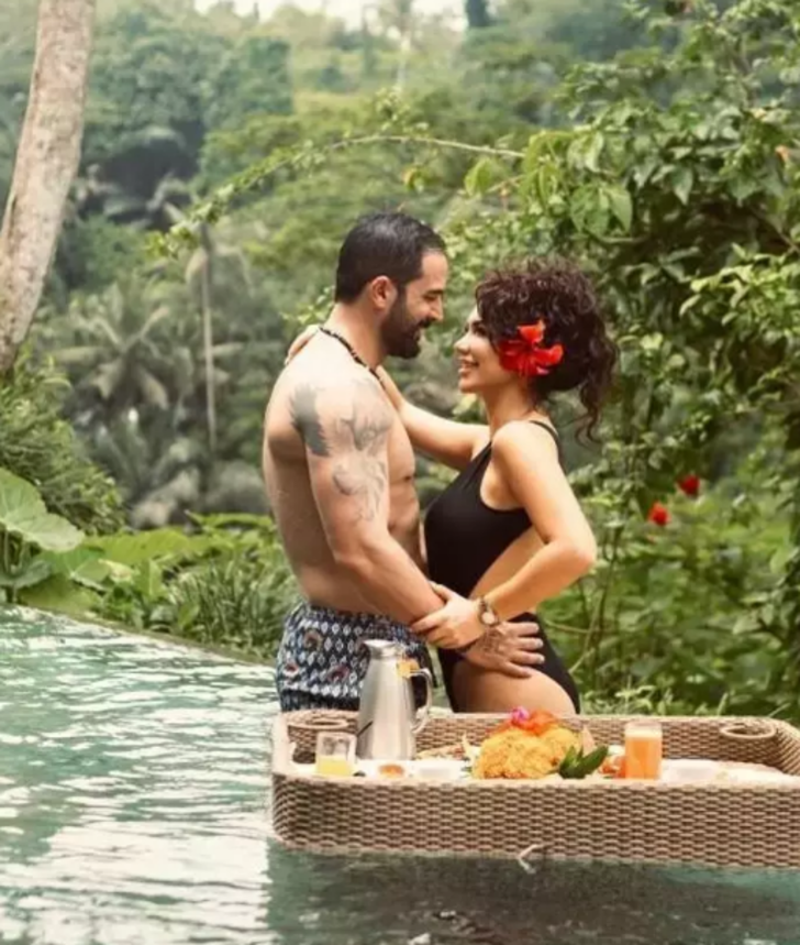 Kısmetse Olur Aycan Varış ve Onur Yüksel yıllar sonra barışıp nişanlanmıştı! Ağlayarak ayrılma sebebini açıkladı G5