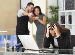 Mobbing nedir? Mobbing yasası, davası, tazminatı ve cezası (Mobbing genelgesi 2025)