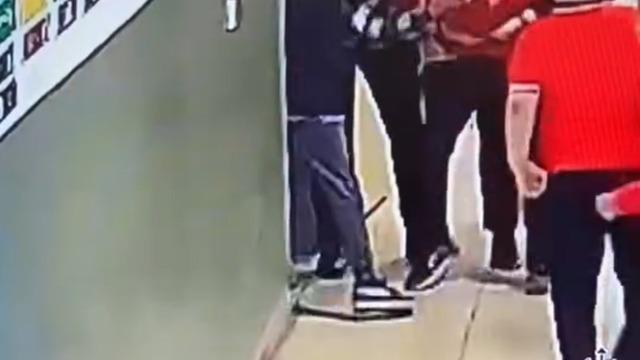 Öğretmenden hayat kurtaran manevra