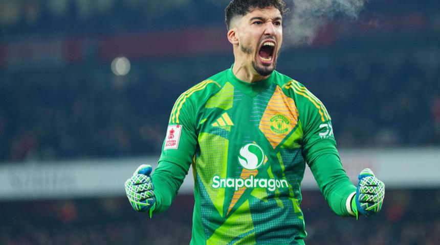 Manchester United'dan Altay Bayındır'ı sarsan hamle!