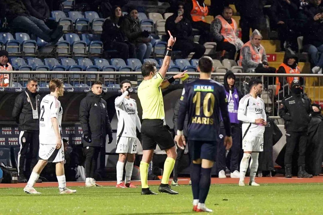 Tayyip Talha tarihe geçti! Beşiktaş ta daha önce bunu yapan olmamıştı... 2