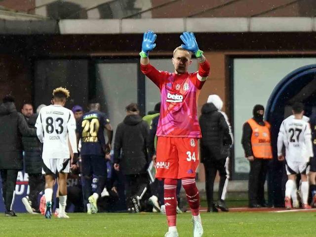 10 kişi Beşiktaş, Kasımpaşa deplasmanından puanı 90'da attığı golle aldı!