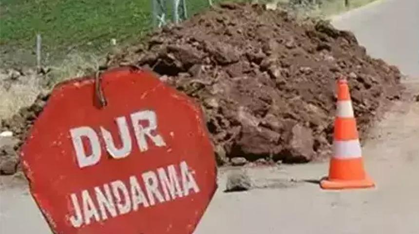 Çanakkale'de bir köy merkez alınarak 10 kilometre çapında giriş çıkışlar durduruldu