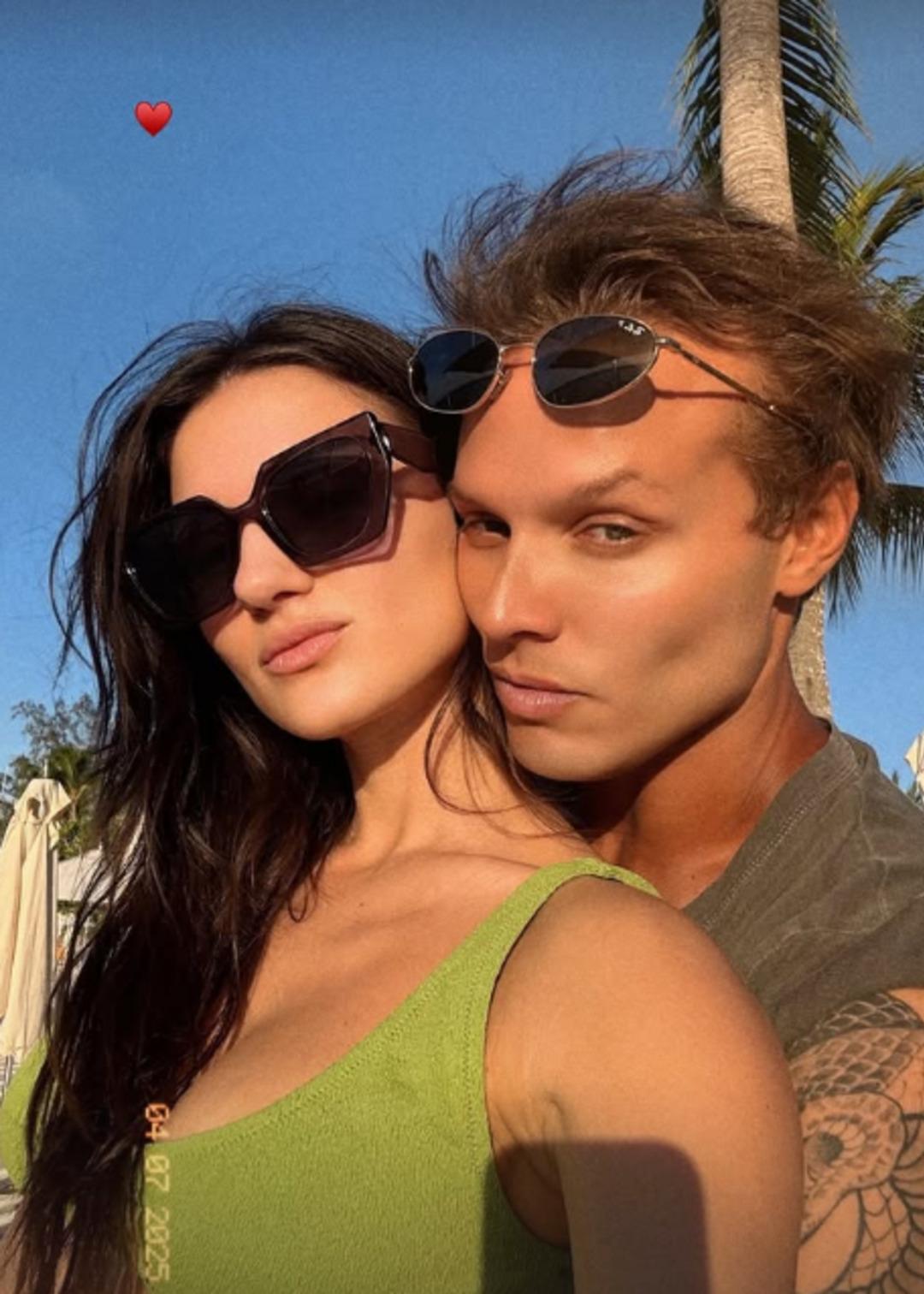 Survivor sunucusu Murat Ceylan aşkı Teşkilat ın oyuncusundan buldu! Pozları gündemde 1