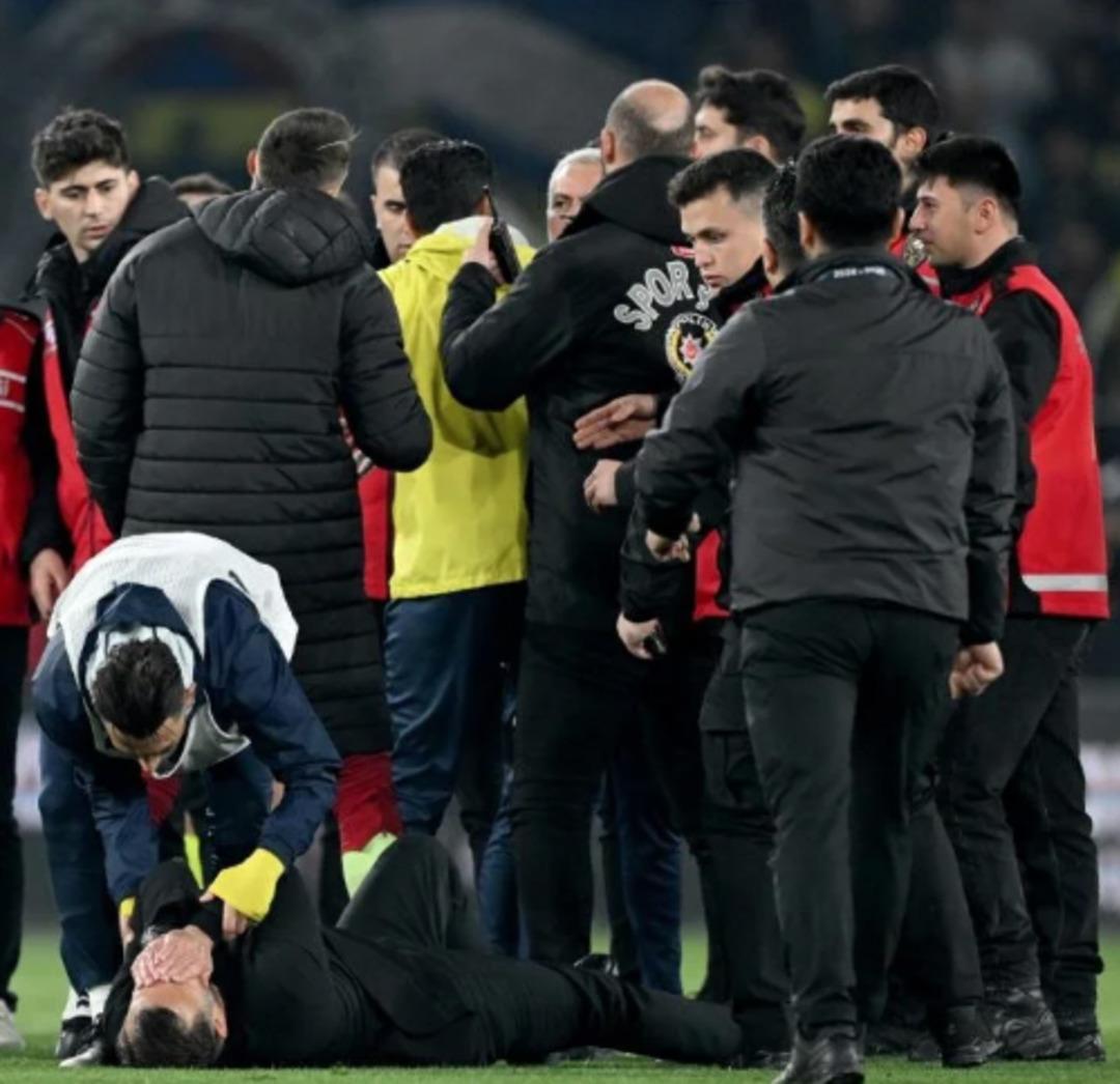 Mourinho derbi maçı sonrası yaşananlar için  Hollywood  benzetmesi yapmıştı! Okan Buruk tan gece yarısı yanıt gecikmedi 2