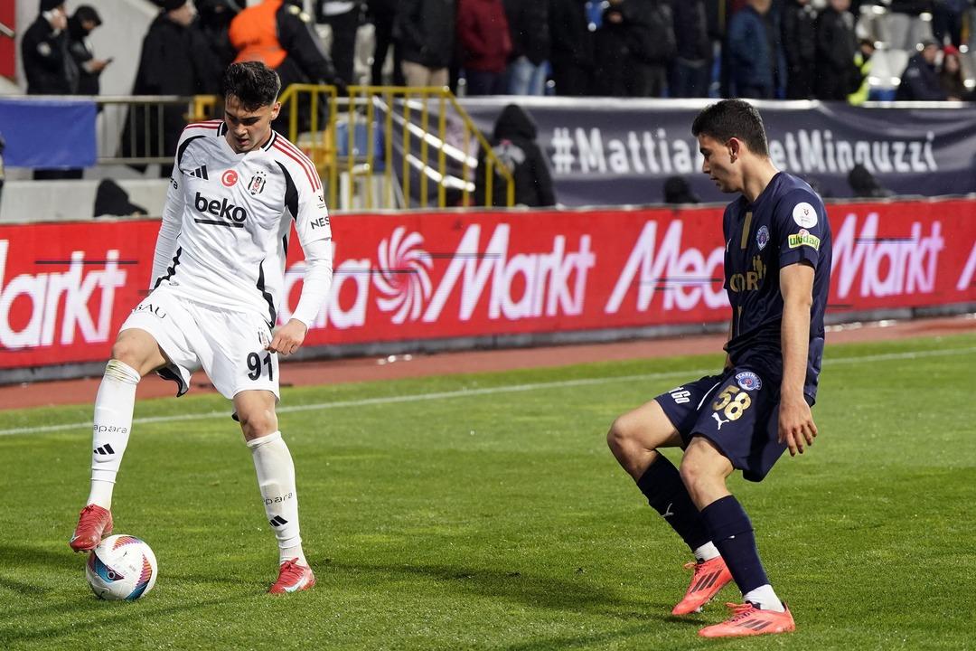 Beşiktaş puanı 90 da kurtarınca Nihat Kahveci çıldırdı! O isme ateş püskürdü: Takımdan kovun! 4