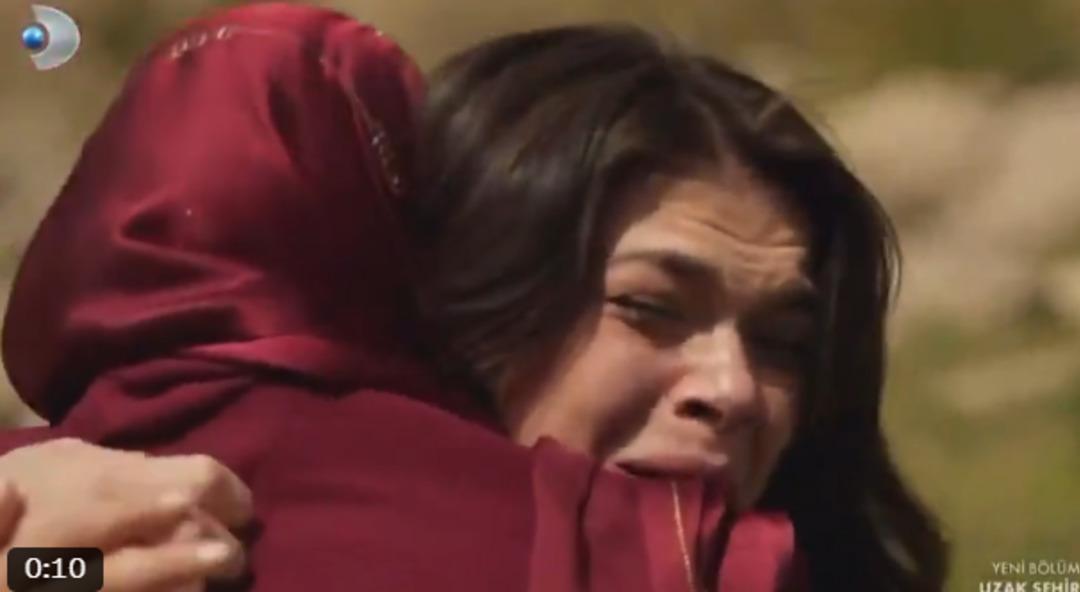 Uzak Şehir in 20. bölümüne Alya damga vurdu! Sinem Ünsal ın oyunculuğu sosyal medyayı salladı 1