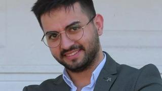 En Hamarat Benim'in sunucusu Kadir Ezildi taksiye binerken yere kapaklandı! Görenler şaştı kaldı