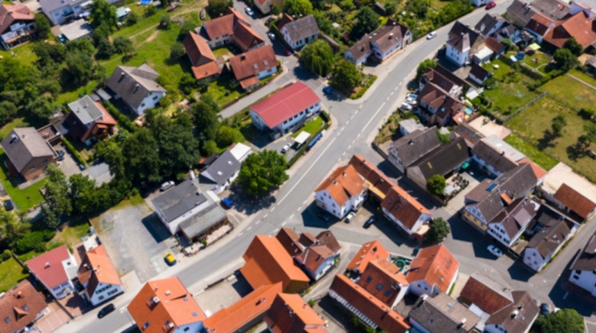 Zenginlerin semtinde ucuza satılıyor ama kimse satın almak istemiyor! Bir sorunu var...