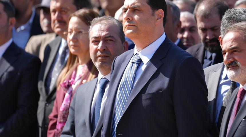 Şehitkamil Belediye Başkanı Umut Yılmaz zehir zemberek sözlerle istifa etti: “Kumpaslara direndim artık yeter”