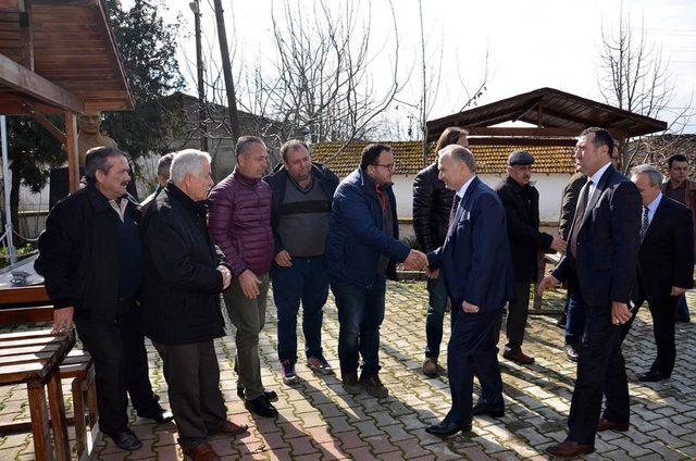 Vali Ceylan mahallesini sakinleri ile bir araya geldi