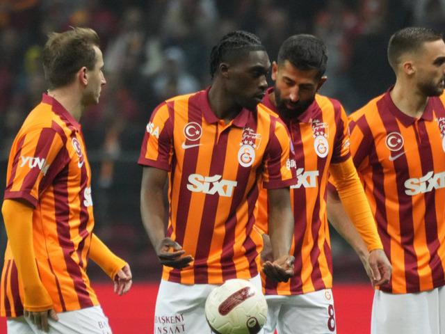 Galatasaray'ı üzen haber! Kiralık olarak göndermişti, yeni takımında beğenilmedi... Geri dönüyor