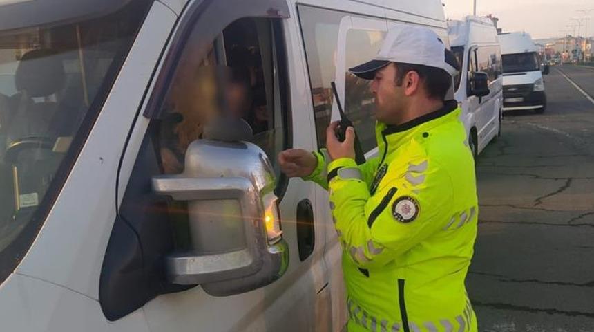 Kars'ta öğrenci servisleri denetlendi