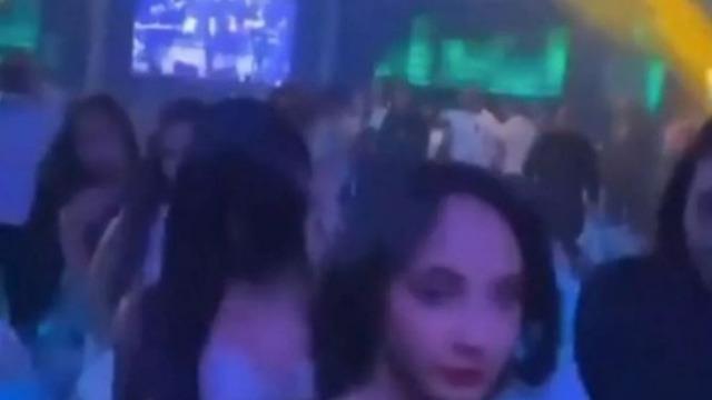 Gece kulübünde facia! Çatı, dans pistinin üzerine düştü! Ölü ve yaralılar var