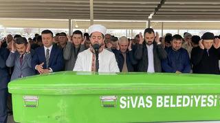 Kazada ölen öğretmen toprağa verildi