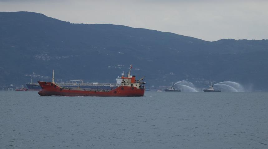 İzmit Körfezi'nde tanker gemisinde korkutan yangın