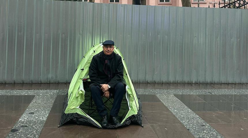 CHP’li Mahmut Tanal, Adalet Bakanlığı önünde çadır kurdu! Ayşe Ateş'ten de destek geldi: "Ben de geliyorum"