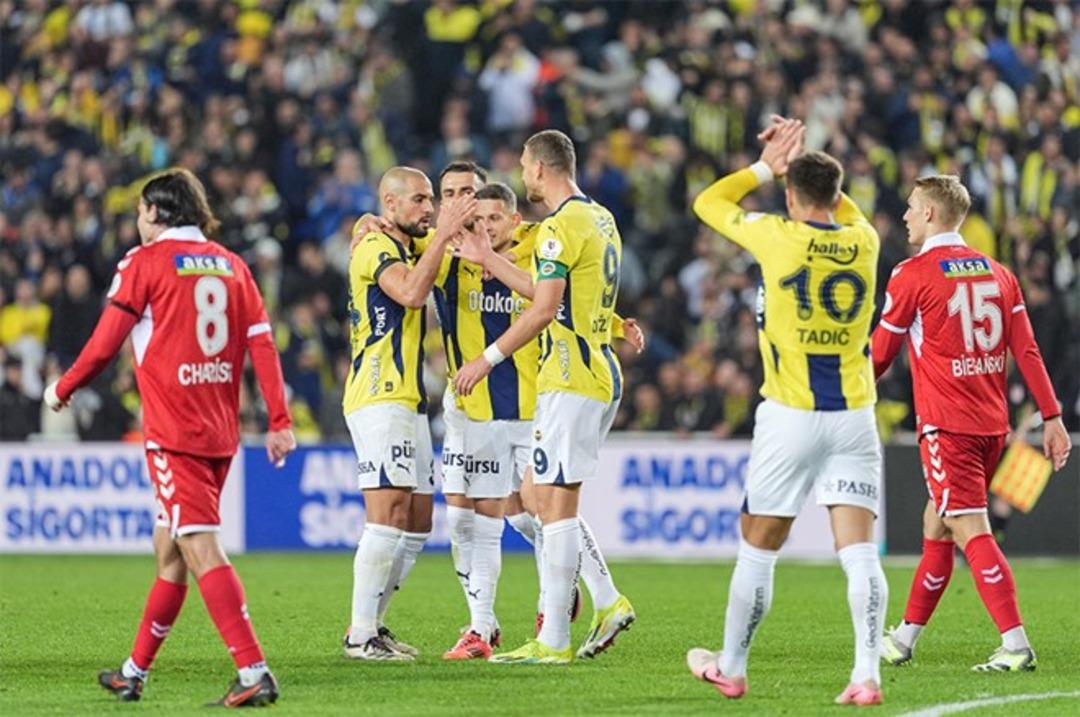 Rıza Çalımbay, Fenerbahçe maçı öncesi kötü haberi verdi! 1