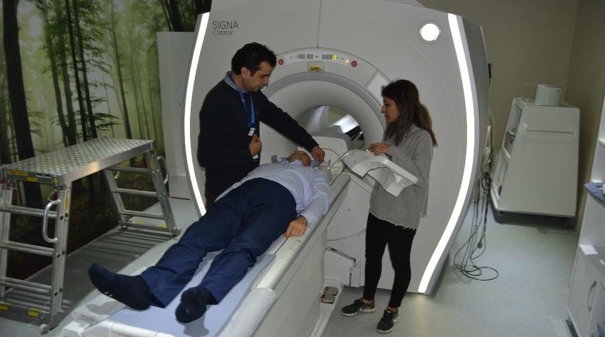 Kozan Devlet Hastanesi&rsquo;nde MR cihazı hizmet vermeye başladı