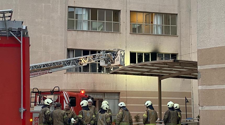 Maltepe Huzurevi'nde &ccedil;ıkan yangın kontrol altına alındı