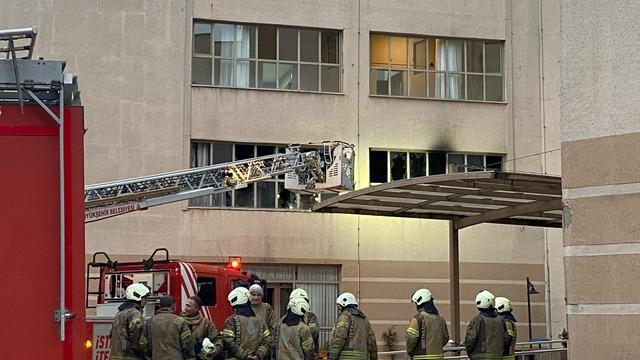 Maltepe Huzurevi'nde çıkan yangın kontrol altına alındı