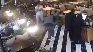 Elazığ’da 2 kişinin yaralandığı silahlı saldırı kamerada