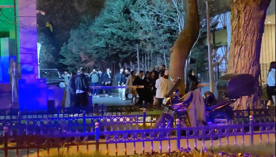 ISTANBUL---SISLI’DE-GECE-KULUBU-ONUNDEKI_649044_192278