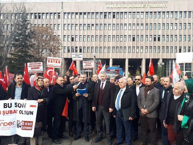 Ankara Adliyesi önünde 28 Şubat protestosu