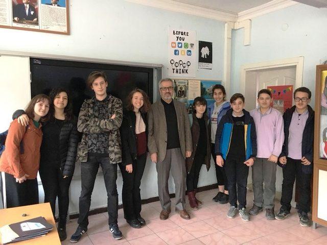 Şeyh Edebalı Edebiyat Mektepleri ve Medeniyet Söyleşileri Projesi değerlendirme toplantısı