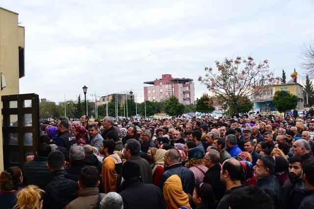 Adana'daki TOKİ çekilişinde büyük heyecan