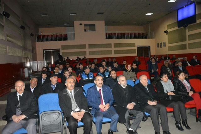 Aşkale’de madde bağımlılığı konferansı