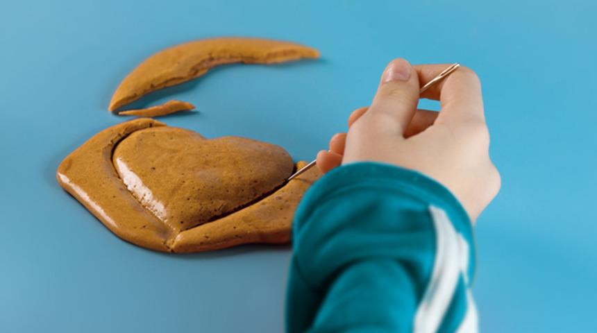 Squid Game şekeri (Dalgona) nedir? Nasıl yapılır? Pratik tarifi…