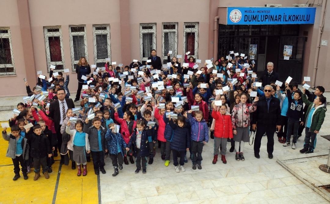 Minik &ouml;ğrencilerden Afrin&rsquo;deki Mehmet&ccedil;ik&rsquo;e moral desteği