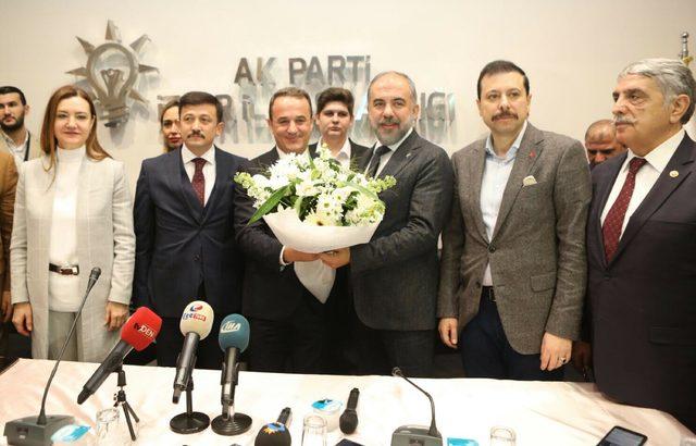 AK Parti İzmir İl Başkanı Şengül görevi devraldı